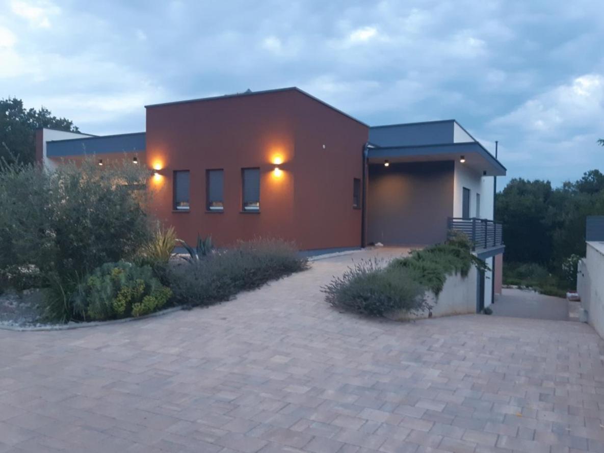 Apartments Bijou With Big Private Garden Near Umag Vilanija エクステリア 写真