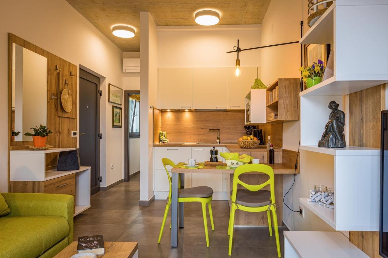 Apartments Bijou With Big Private Garden Near Umag Vilanija エクステリア 写真
