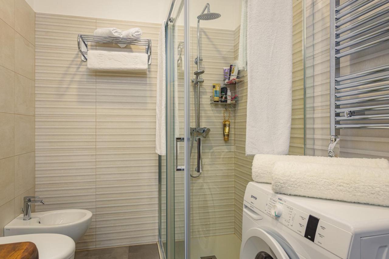 Apartments Bijou With Big Private Garden Near Umag Vilanija エクステリア 写真