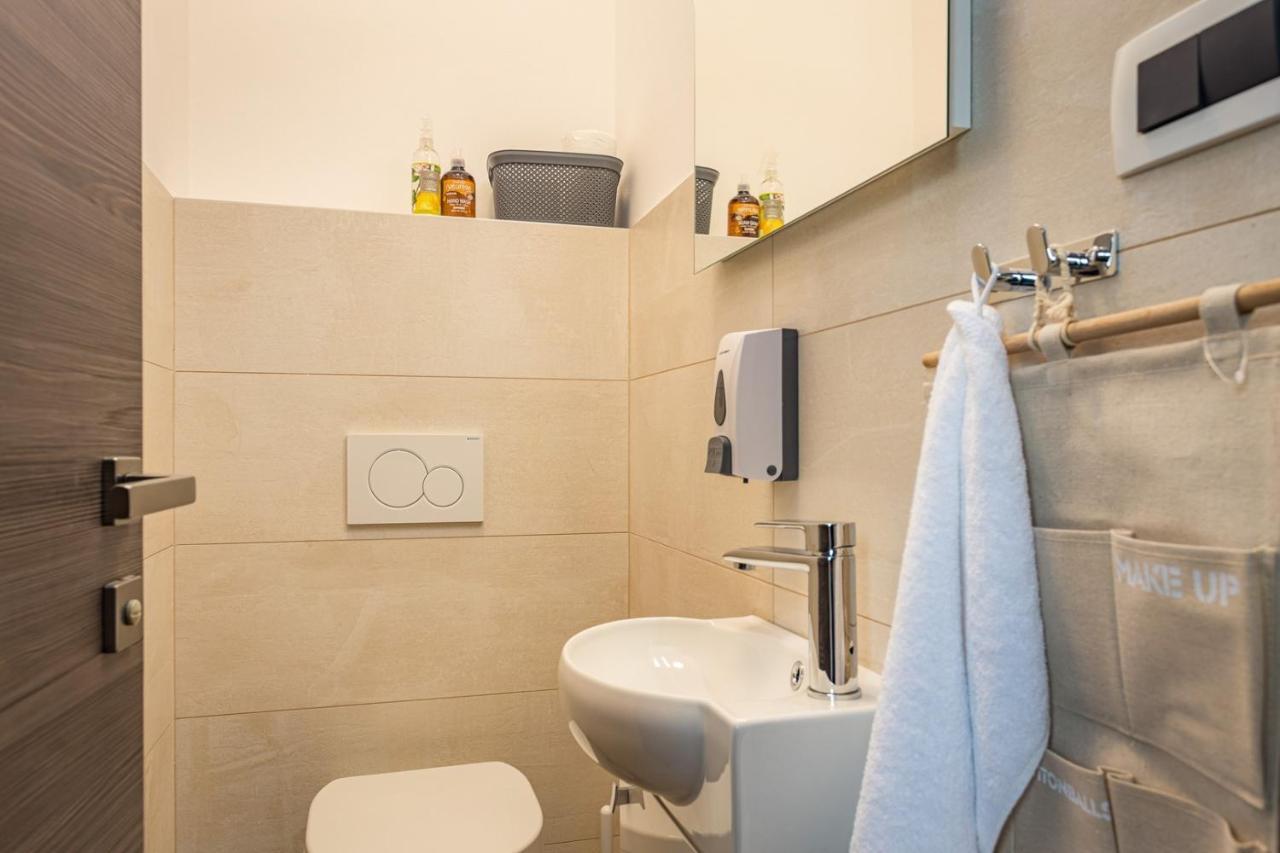 Apartments Bijou With Big Private Garden Near Umag Vilanija エクステリア 写真